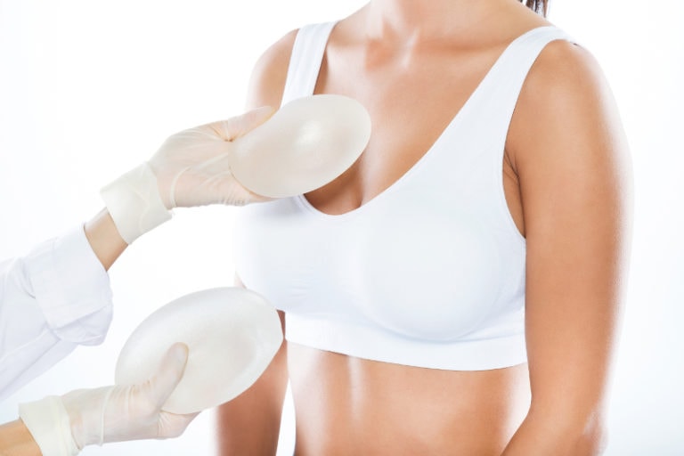 brustvergrößerung mit implantaten in leipzig